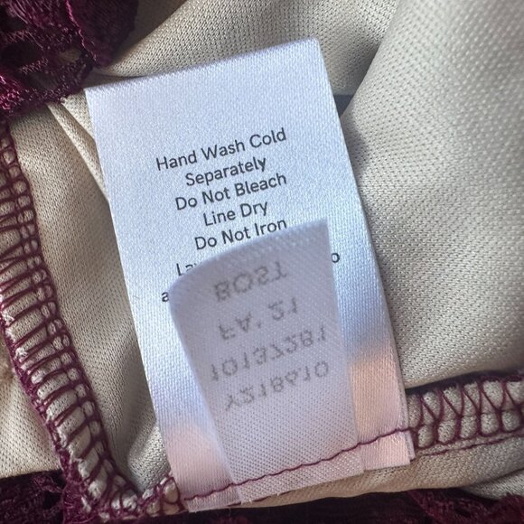 NEW Venus Womens Small Dress High Low Lace Floral Wine Formal Party - Picture 12 of 12